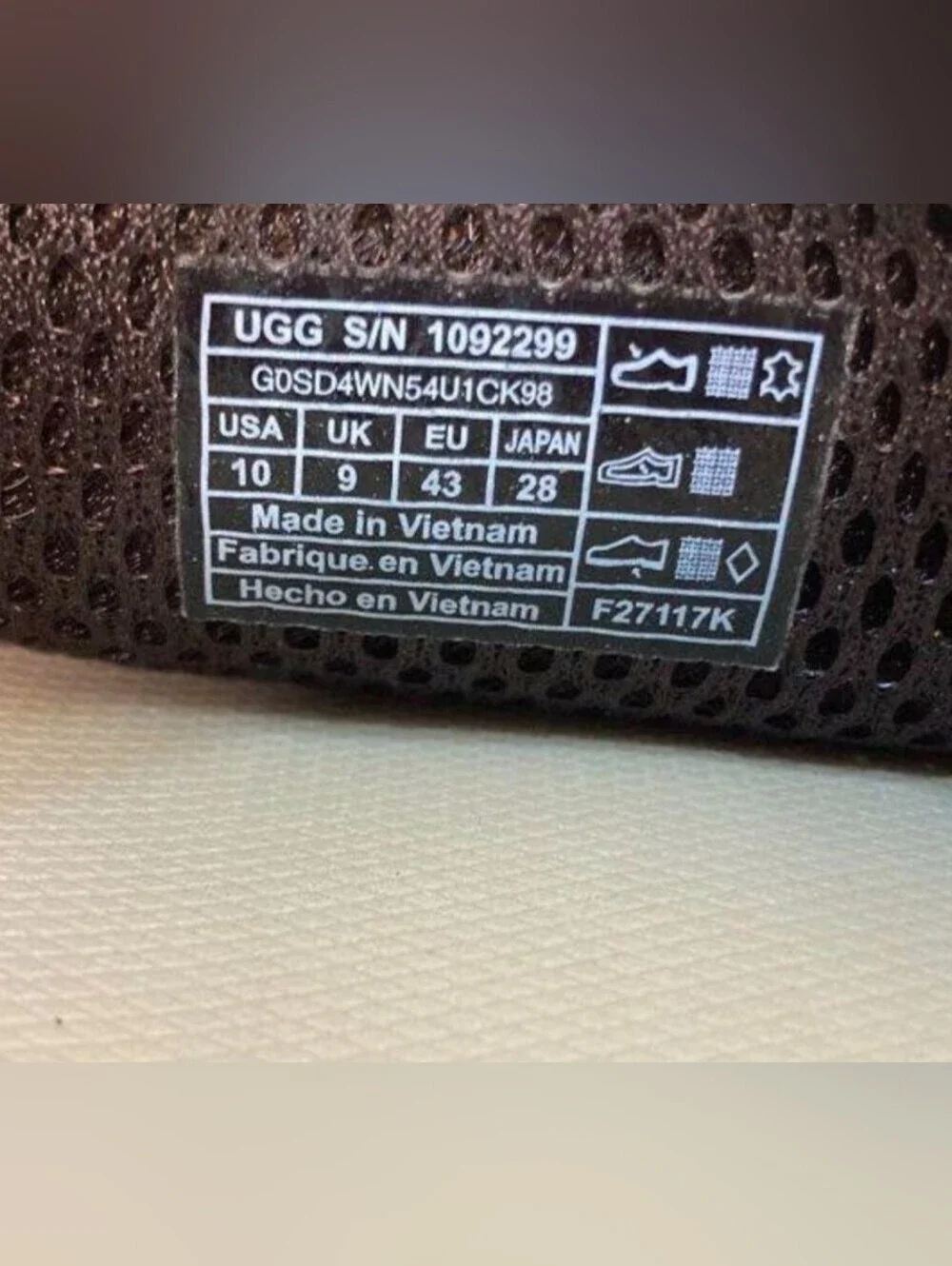UGG Xavier Hyperweave Men’s Khaki Mesh Slides Size 10